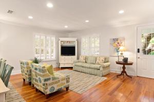 Dont Worry, Beach Happy - 4327 Twelth Street