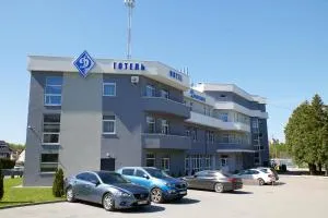 Готель Динамо - 库尔帕克夫