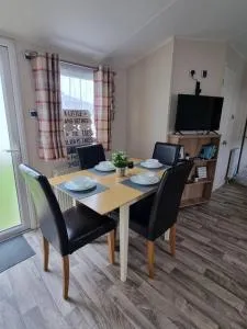 Caravan Holiday home in Dymchurch - New Beach Holiday Park - 迪姆彻奇 Caravan Holiday home in Dymchurch - New Beach Holiday Park - 迪姆彻奇