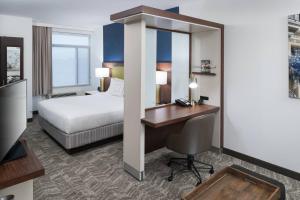 King Suite - Hearing Accessible room in SpringHill Suites Alexandria Southwest