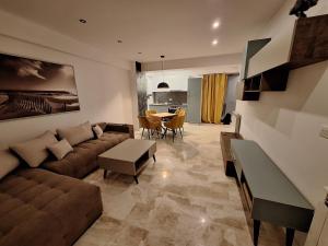 Emmaia Sunrise Luxury Appartment