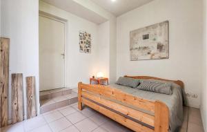 Appartements Awesome Apartment In Saint-etienne With Wifi And 1 Bedrooms : photos des chambres