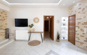 CITY CENTER VILLA HERSONISOS