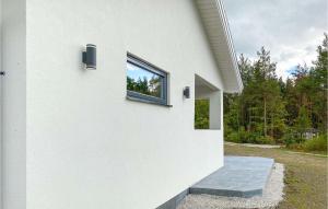 3 Bedroom Cozy Home In Gotlands Tofta