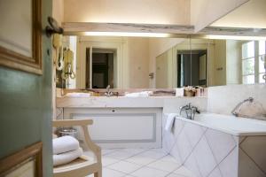 Hotels Malouiniere Le Valmarin : Chambre Familiale