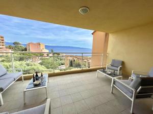 Appartements Appartement Ajaccio, 4 pieces, 8 personnes - FR-1-61-612 : photos des chambres