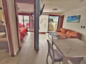 ToP VIP! Pent-house with your PRIVATE pool & chairs 2 bedrooms