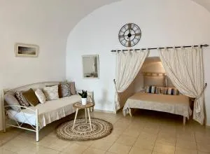 Cozy Cave House - Foinikiá