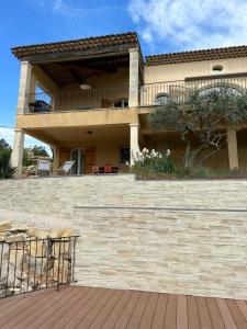 Appartements Studio Panoramic with the pool near Saint Victoire Aix en Provence : photos des chambres