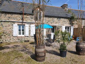 Longère à la campagne, à proximité de la mer