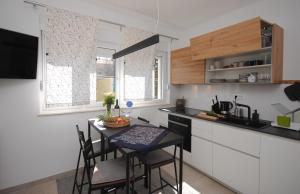 Urban apartment with free parking