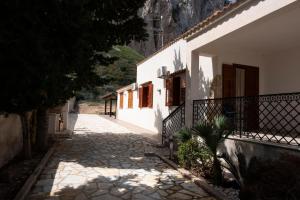 Casa Enza di fronte la Tonnara