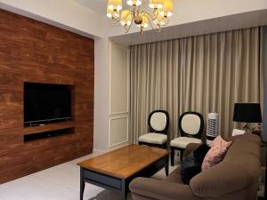 2-Bedroom Manhattan, Cubao Condo
