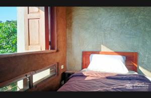 Baandindon Private Earthhouse Homestay