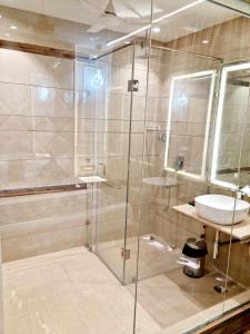 JRD Luxury-Business Hotel