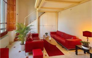 1 Bedroom Beautiful Apartment In Firenze