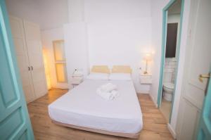 Vintage & Cosy Auditorium2