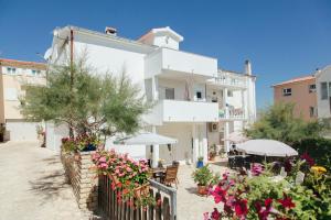 haus toni - 3hvězdičkové hotely ve městě Ražanac