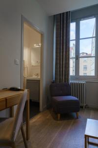 Hotels Hotel du Theatre : photos des chambres