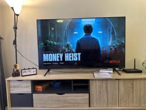 Mvertica 3room suite#6pax#5mint To Velocity#Netflix