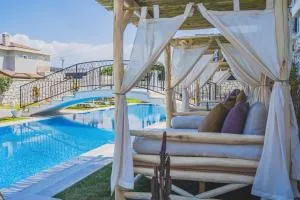 MEA ALAÇATI - 伊利察