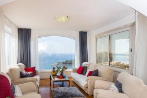 Doa - Apartment with Lovely Terrace & Sea View