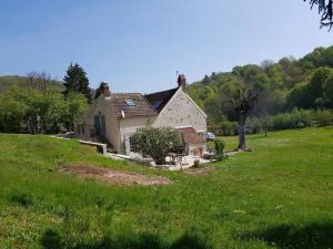 Maisons de vacances Les Pleurotes, sympathique ferme proche Vezelay. : photos des chambres