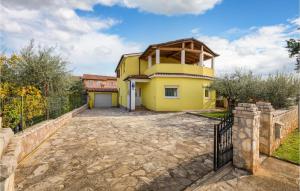 Holiday Home Vodnjan with Sea View 07