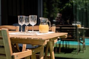 Maisons de vacances Villa Eden Bleu - Piscine et jacuzzi prive - Logement classe 4 etoiles : photos des chambres