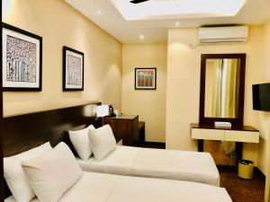 Tropic Inn - Mount Lavinia