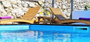 Throne Villa Kambia with heated pool 