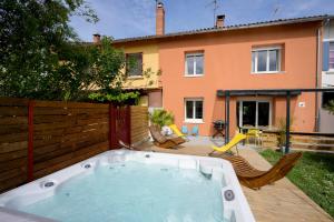 Maisons de vacances Chez Odette - SPA, Barbecue, Parking : photos des chambres