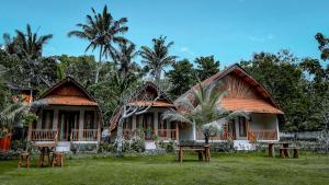 Mertha Sari Bungalow & Tent space