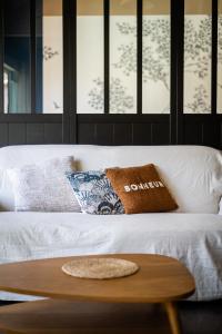 Maisons de vacances Villa Eden Bleu - Piscine et jacuzzi prive - Logement classe 4 etoiles : photos des chambres