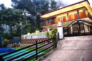 Arabian Nights Munnar,Family Villa with Pool