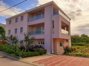 Villa Brko - Kastel Gomilica