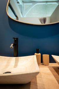 Maisons de vacances Villa Eden Bleu - Piscine et jacuzzi prive - Logement classe 4 etoiles : photos des chambres