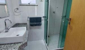 Apartamento de 3 quartos com vista para o mar