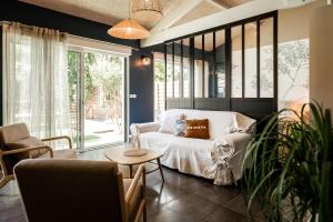 Maisons de vacances Villa Eden Bleu - Piscine et jacuzzi prive - Logement classe 4 etoiles : photos des chambres