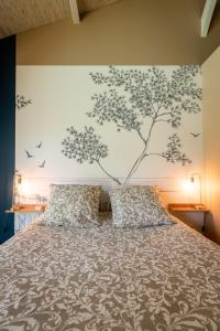 Maisons de vacances Villa Eden Bleu - Piscine et jacuzzi prive - Logement classe 4 etoiles : photos des chambres