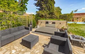 Maisons de vacances Stunning Home In Srignan With Wifi, Swimming Pool And Private Swimming Pool : photos des chambres