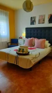 Homey Stays - Cabañas de la Sagra