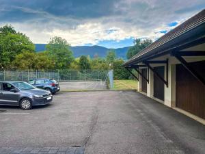 Maisons de vacances Big Families,AC, private garden,17m Geneva,10min walk to center & Tennis court : photos des chambres