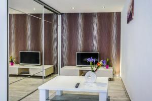 Alpha loft 1BR apartment in center