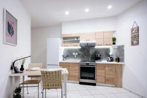 Joseph Seaside Apartment