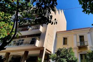 Stylish Contemporary Penthouse - Hip Athens Centre