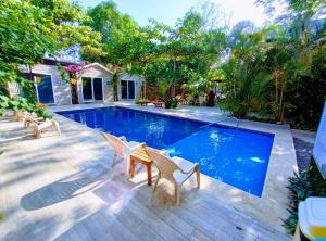 jaco lodge adults only