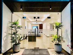 Tropic Inn - Mount Lavinia