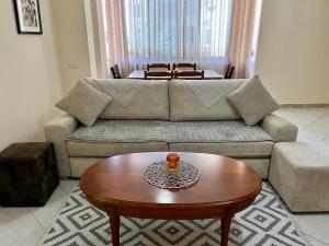 Beachside Family Nest Apt, Spacious & Cozy - by BETA Premium