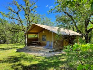 Campings Lodges du Bois Dodo - ancien Camping de Bois Redon : photos des chambres